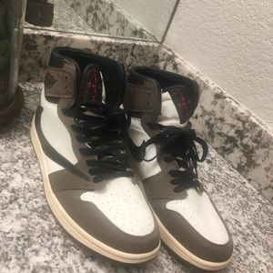 Air Jordan 1 Travis Scott